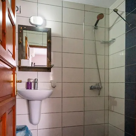 La Luna Hostel *